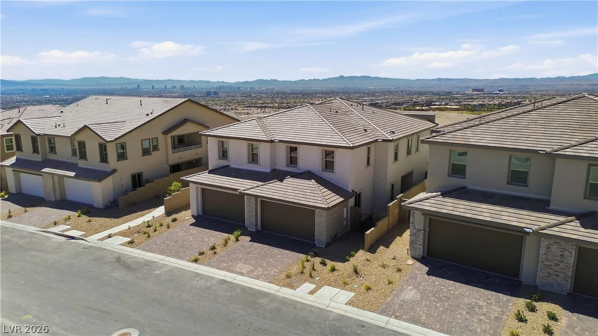12131 Red Iris Ave — photo 5