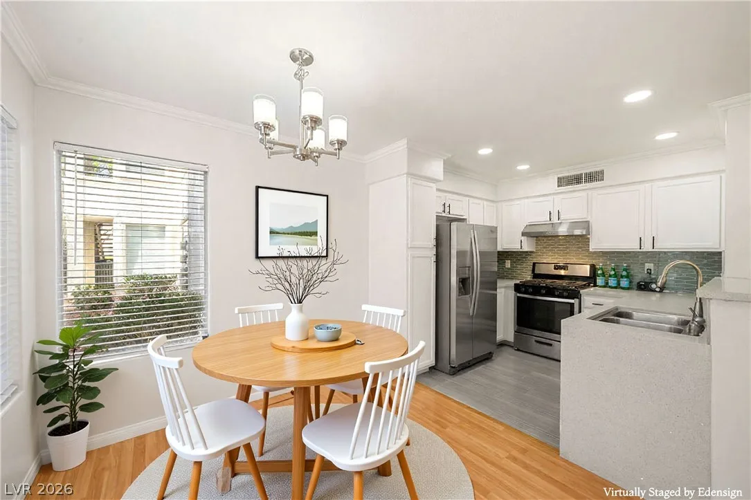 3060 Tarpon Drive 104 — photo 2