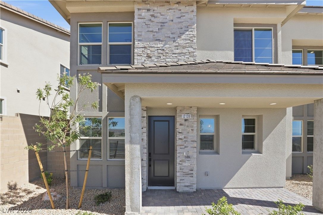 12139 Red Iris Ave — photo 2