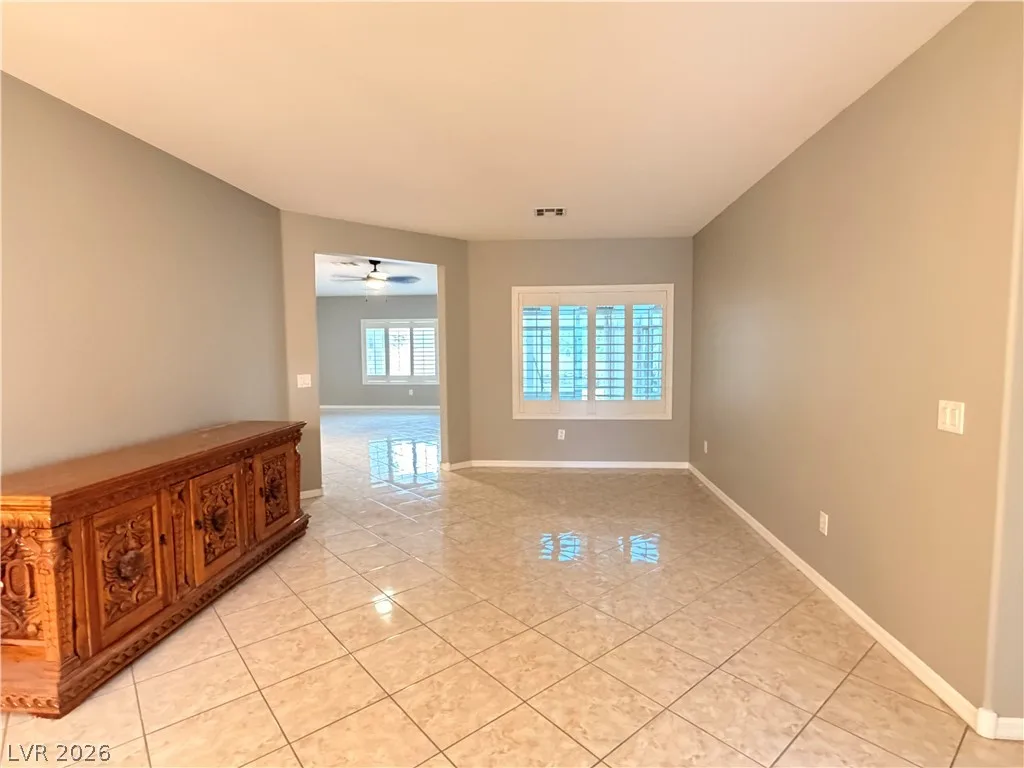 2759 Foxtail Creek Avenue — photo 3