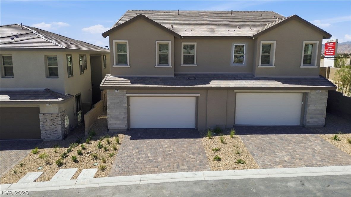 12143 Red Iris Ave — photo 3