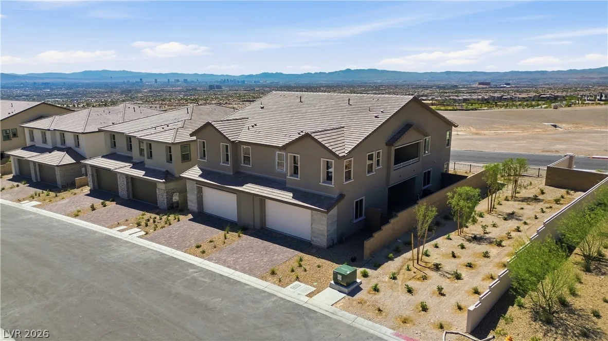 12147 Red Iris Ave — photo 3