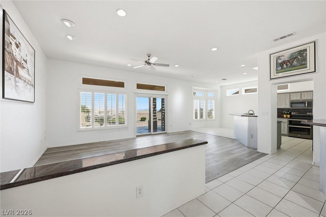 3000 Abercorn Drive — photo 3 of 28