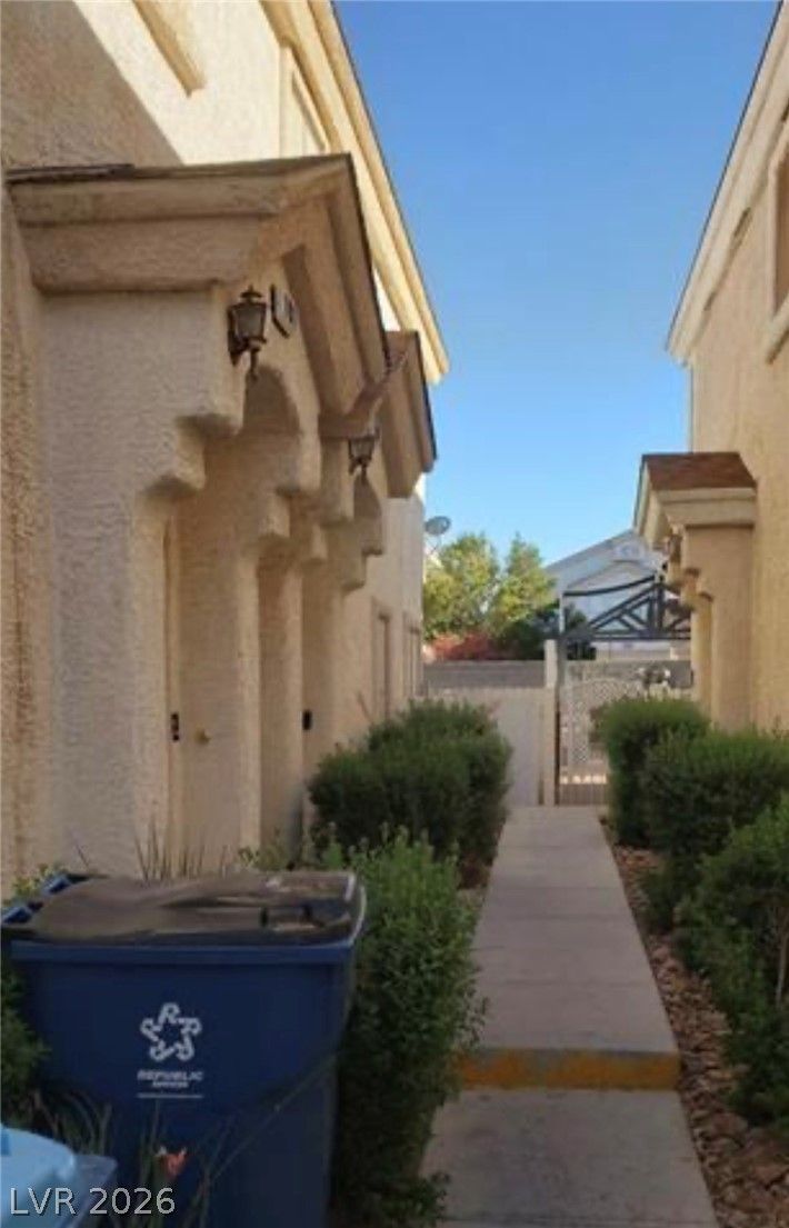 6425 EXTREME SHEAR Avenue 101 — photo 2 of 24