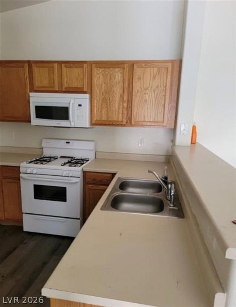 6425 EXTREME SHEAR Avenue 101 — photo 4 of 24