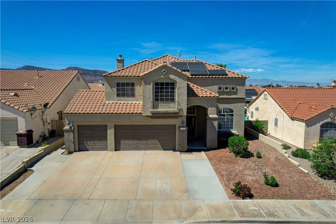 537 Viva Serenade Way — photo 3