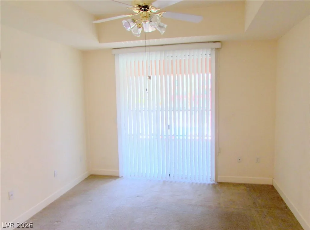 83 East Agate Avenue 301 — photo 3