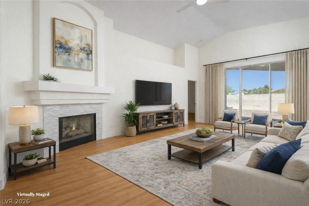 8008 Villa Finestra Drive — photo 2