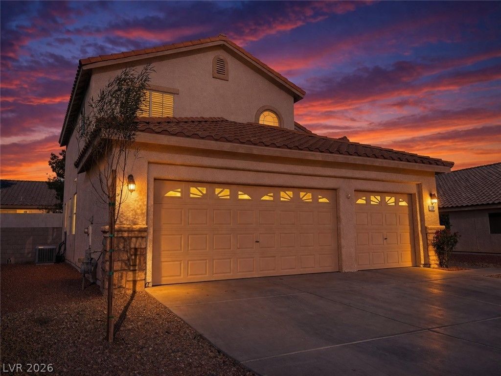 229 Paradise Bird Street — photo 3