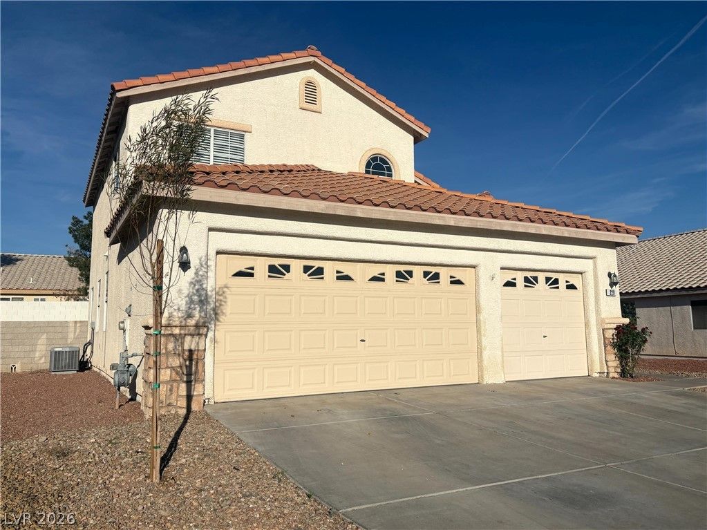 229 Paradise Bird Street — photo 4