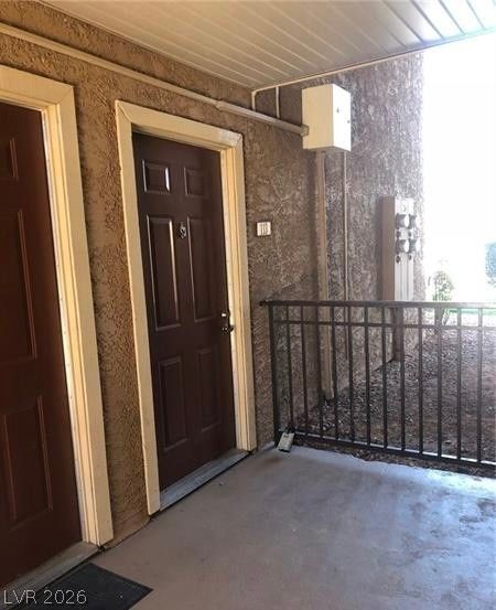 5081 River Glen Drive 113 — photo 2 of 24