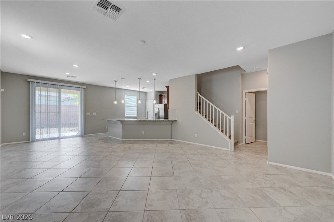 9658 Eamont River Street — photo 5 of 40