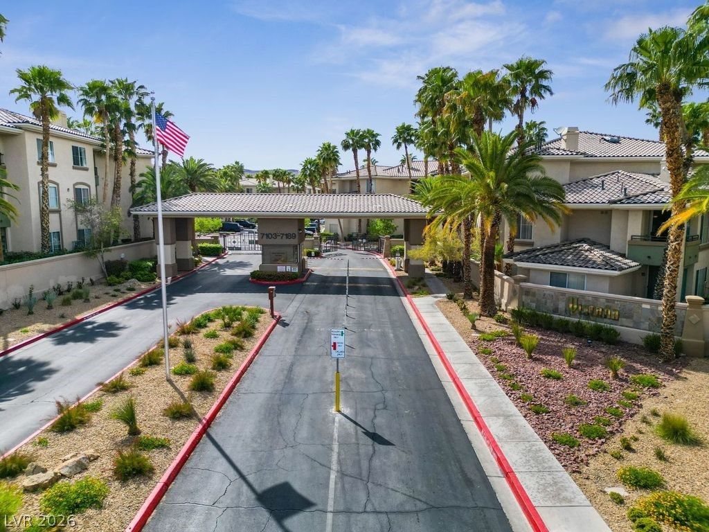 7107 South Durango Drive 305 — photo 1