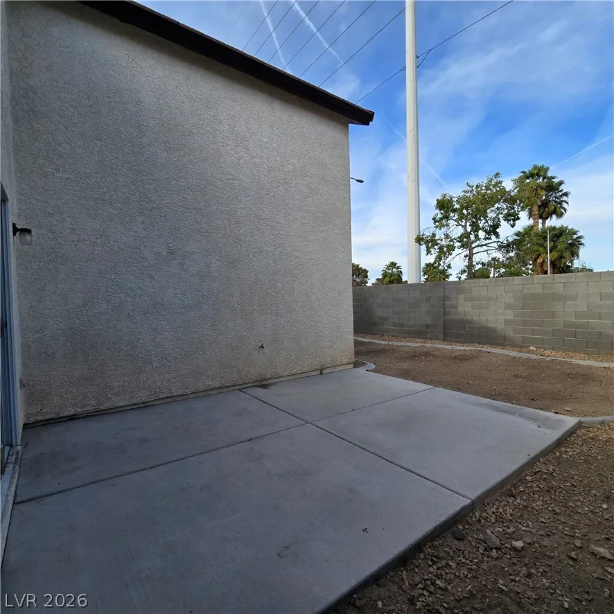 Photo 32