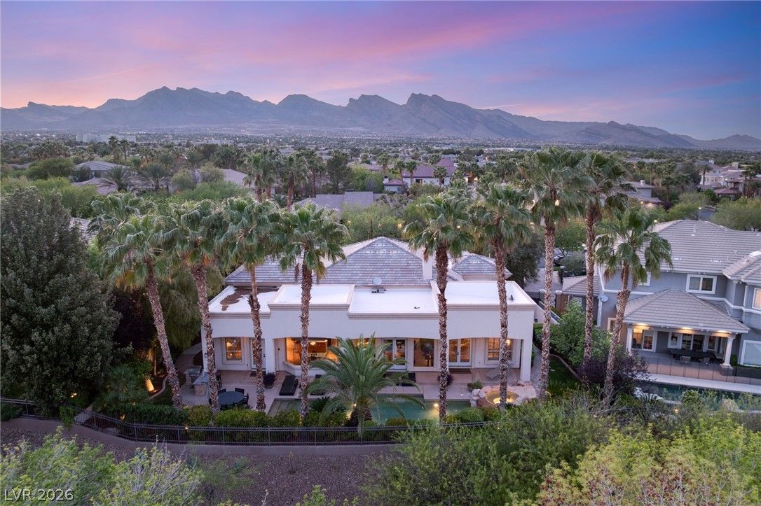 640 Canyon Greens Drive — photo 2