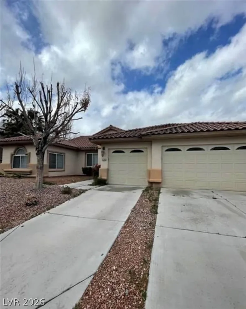 5718 San Florentine Avenue — photo 3