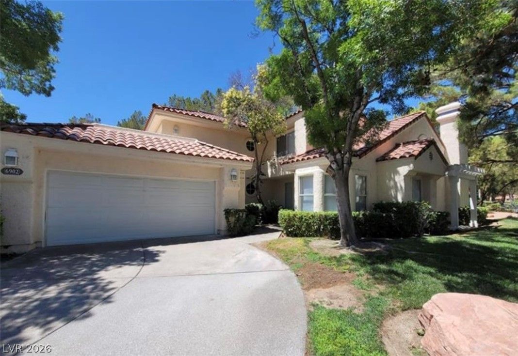 6902 Emerald Springs Lane — photo 2