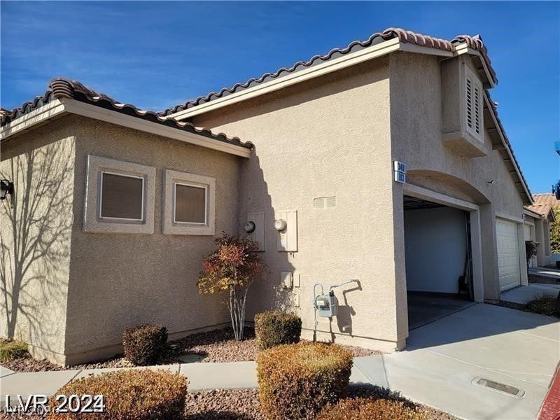3401 Conan Street 103 — photo 2