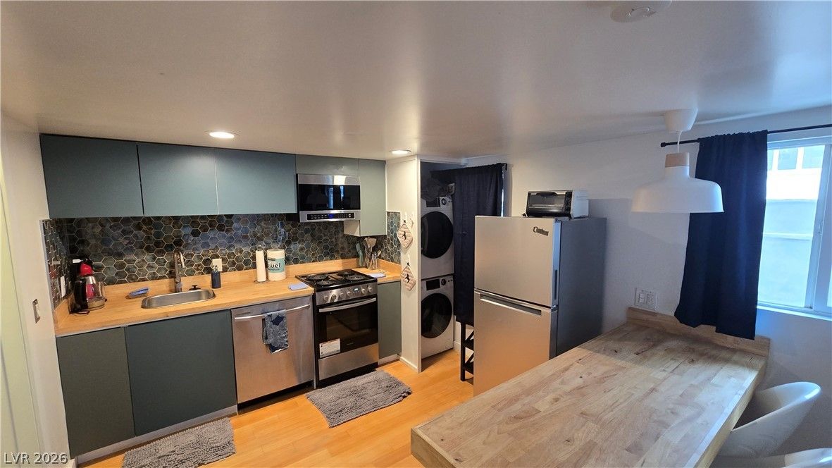 3418 Oneida Way 1 — photo 2