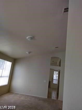 133 McLaren Street — photo 4
