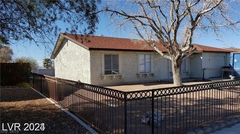 915 MAJOR Avenue — photo 3