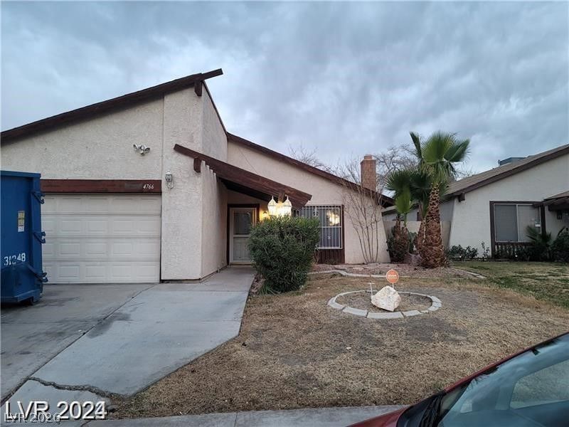 4766 South Mojave Road — photo 3