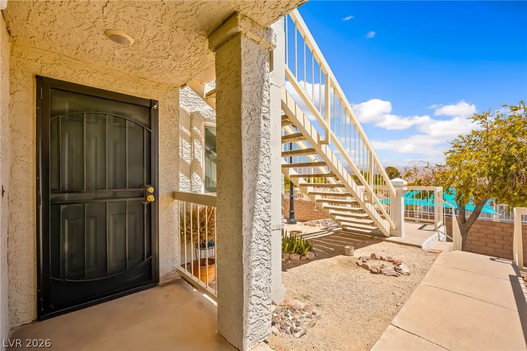 1922 Las Palmas Lane 123 — photo 3