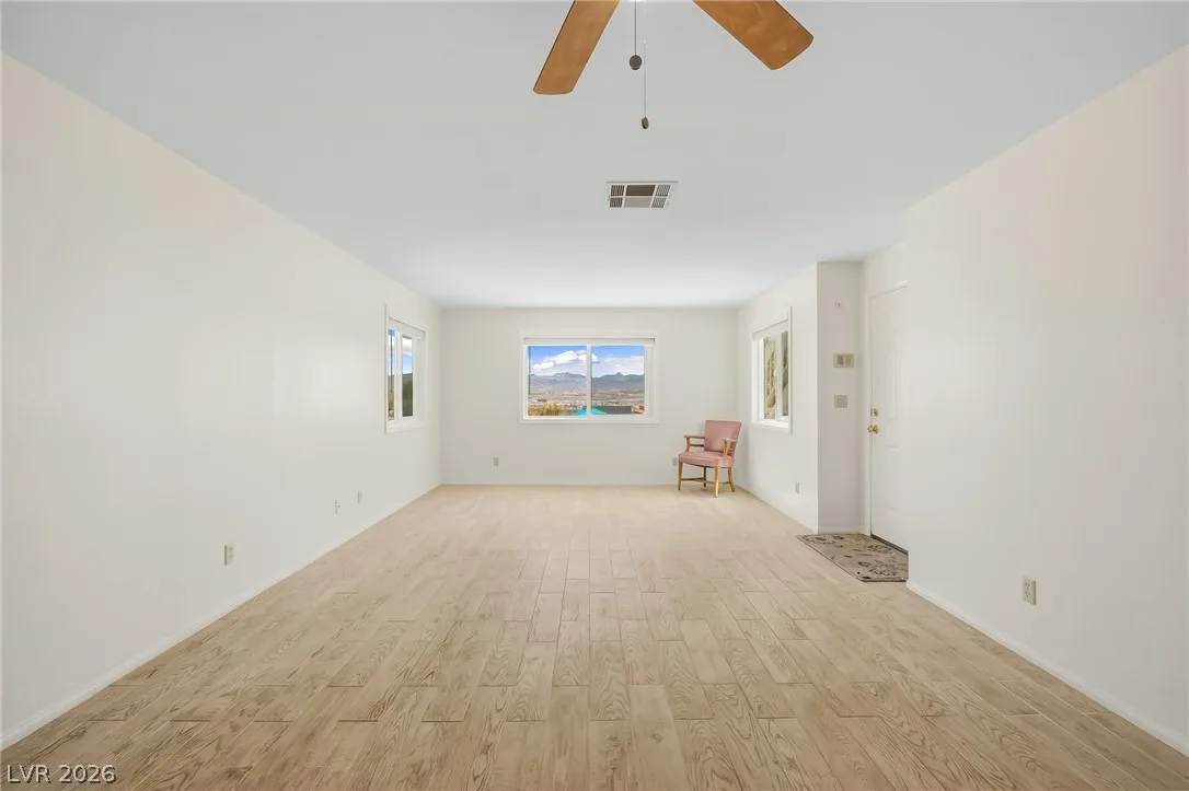 1922 Las Palmas Lane 123 — photo 5
