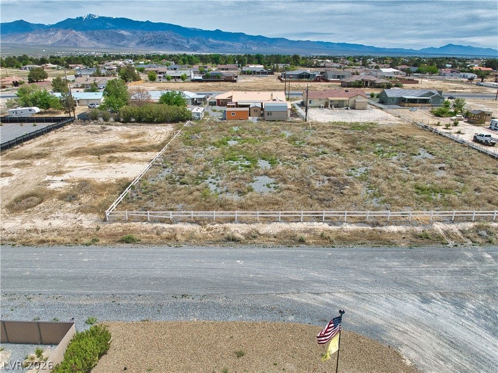 3081 South Mariposa Avenue — photo 4 of 4