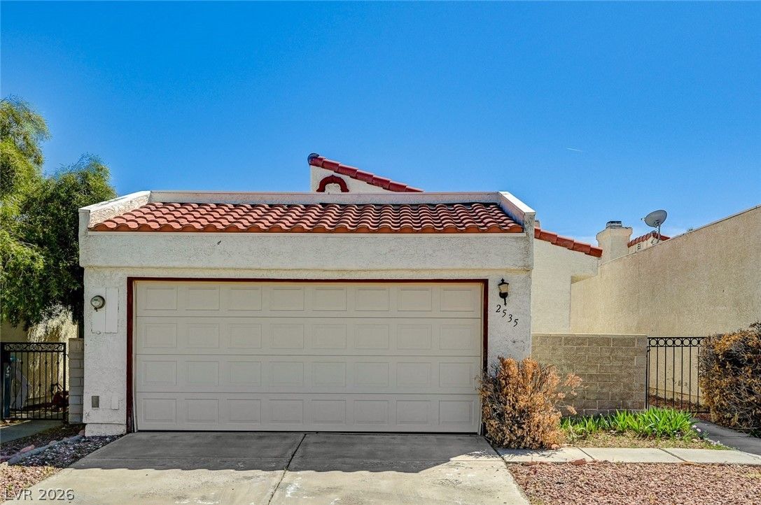 2535 Castlesands Way — photo 4 of 24