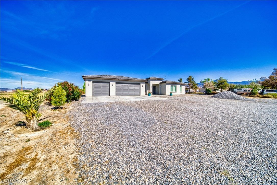 2610 Banyon Street — photo 3