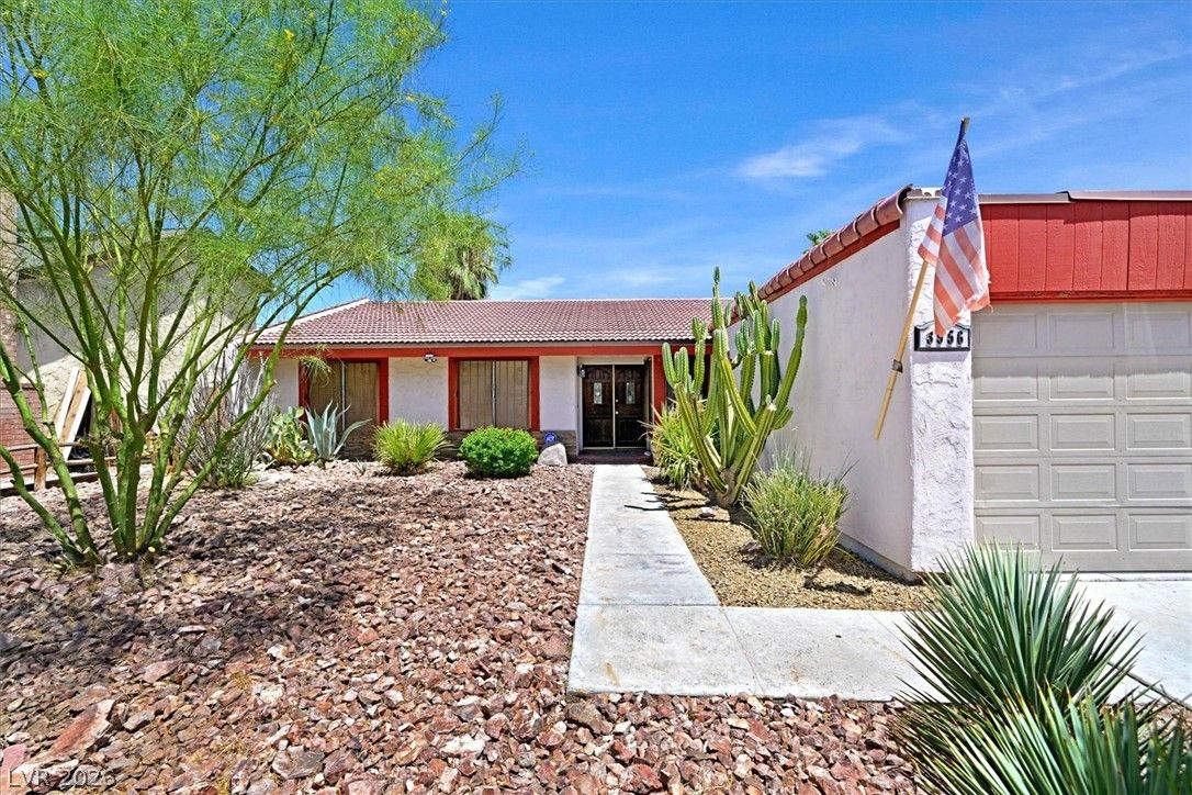 3956 Clear View Drive — photo 2