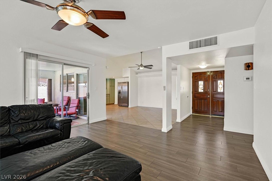 3956 Clear View Drive — photo 3