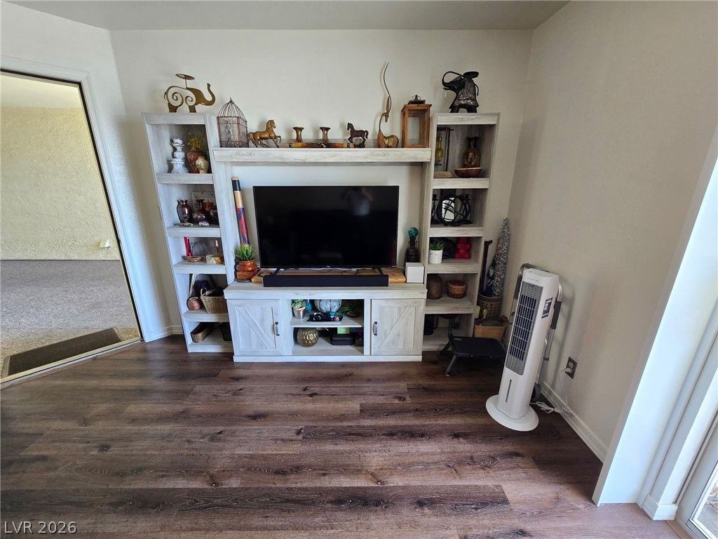 3550 Bay Sands Drive 2057 — photo 3 of 16