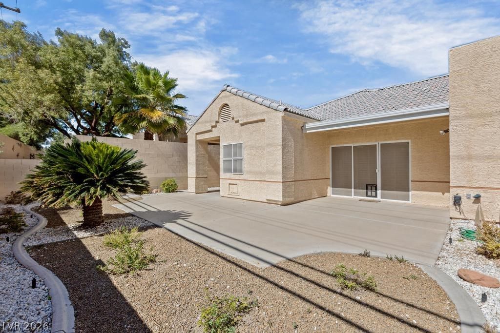472 Fallwood Lane — photo 3