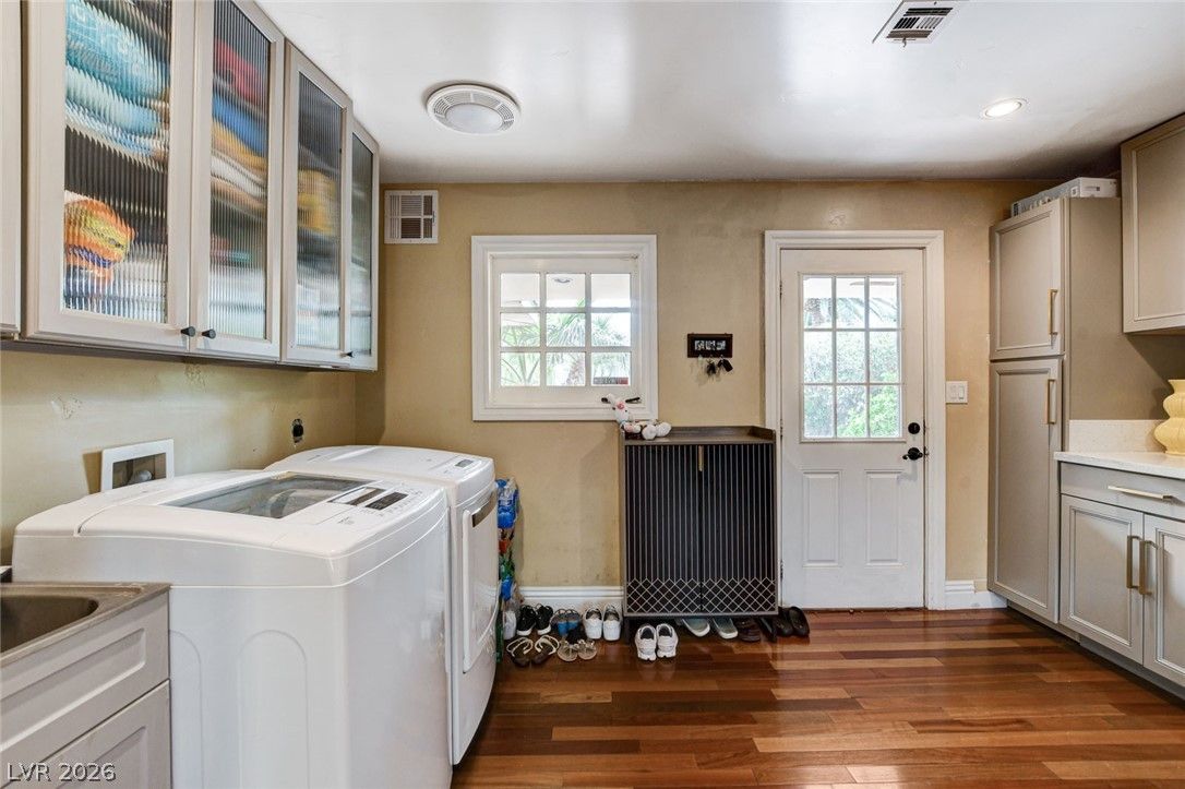 Photo 30