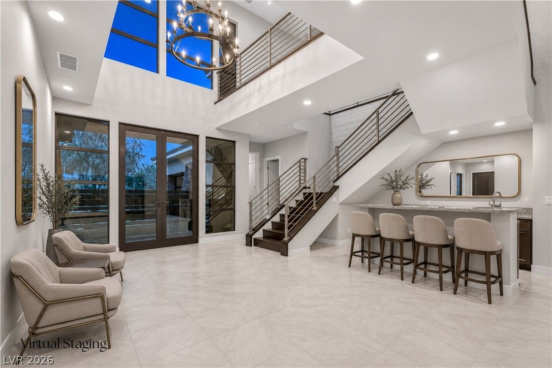 43 Garibaldi Way — photo 3
