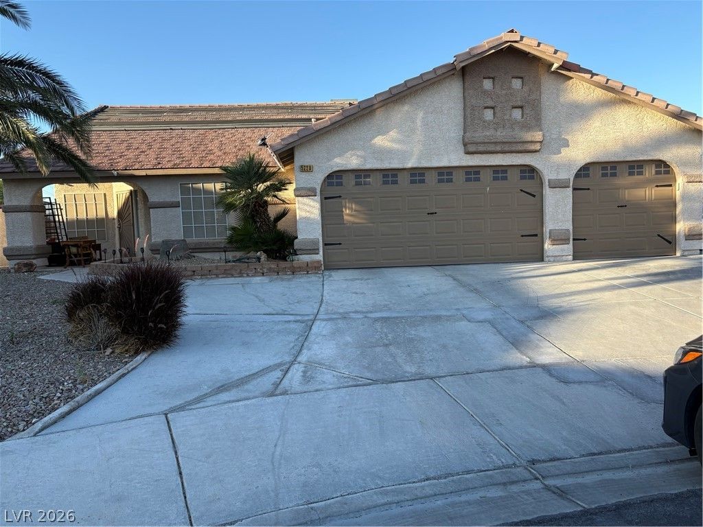 5220 Black Port Court — photo 1