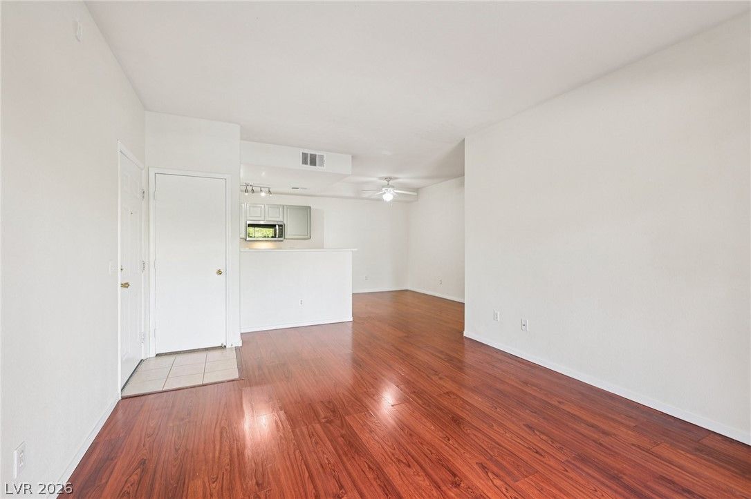 8250 North Grand Canyon Drive 2034 — photo 5