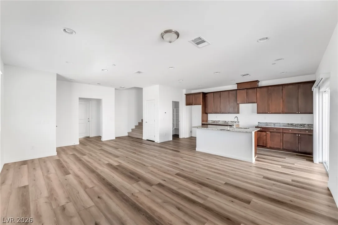 4255 Galaxy Gaze Avenue — photo 3