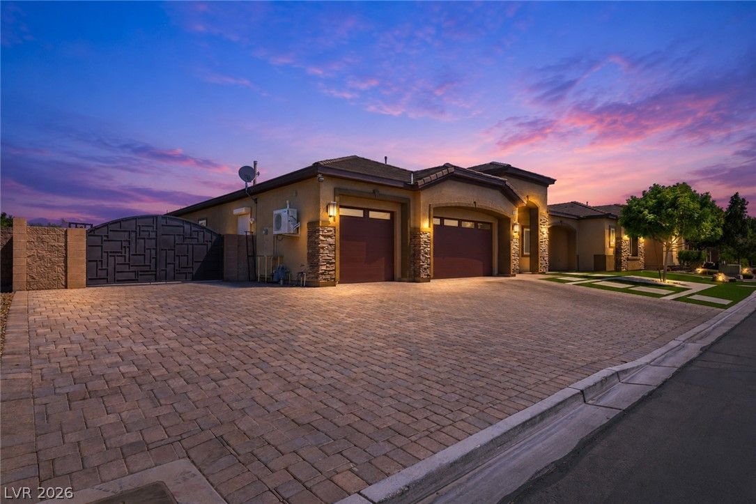 3922 Jacob Lake Circle — photo 2