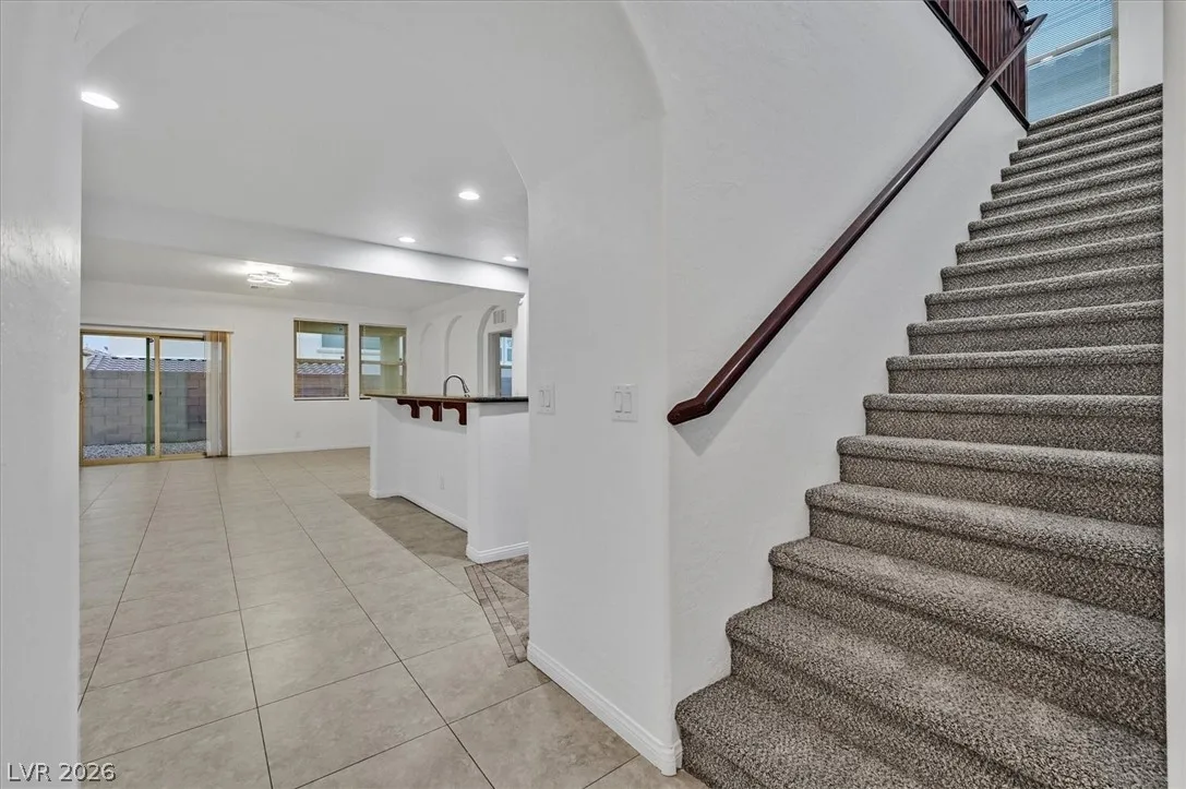326 Hillhead Court — photo 3
