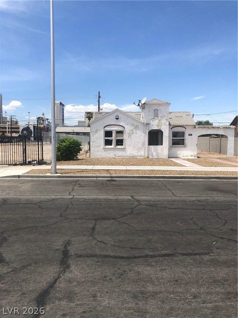 309 North 9th Street — photo 2 of 2