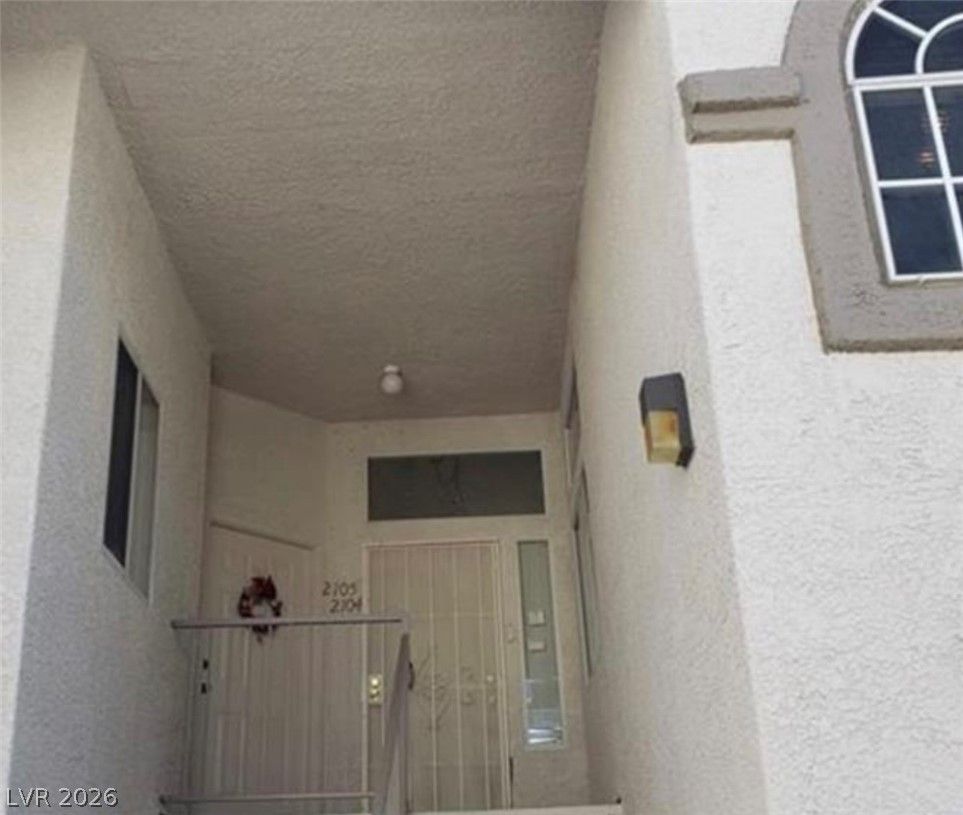 3125 North Buffalo Drive 2104 — photo 5