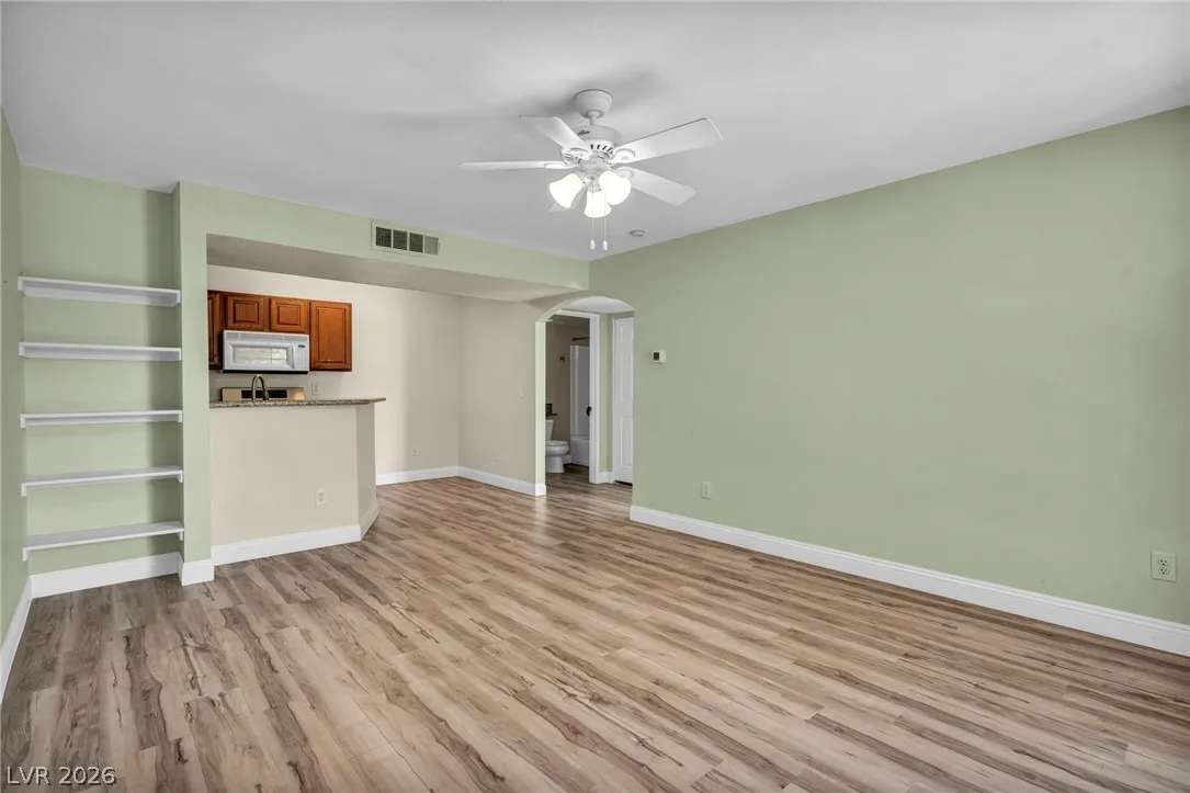5118 South Jones Boulevard 206 — photo 4