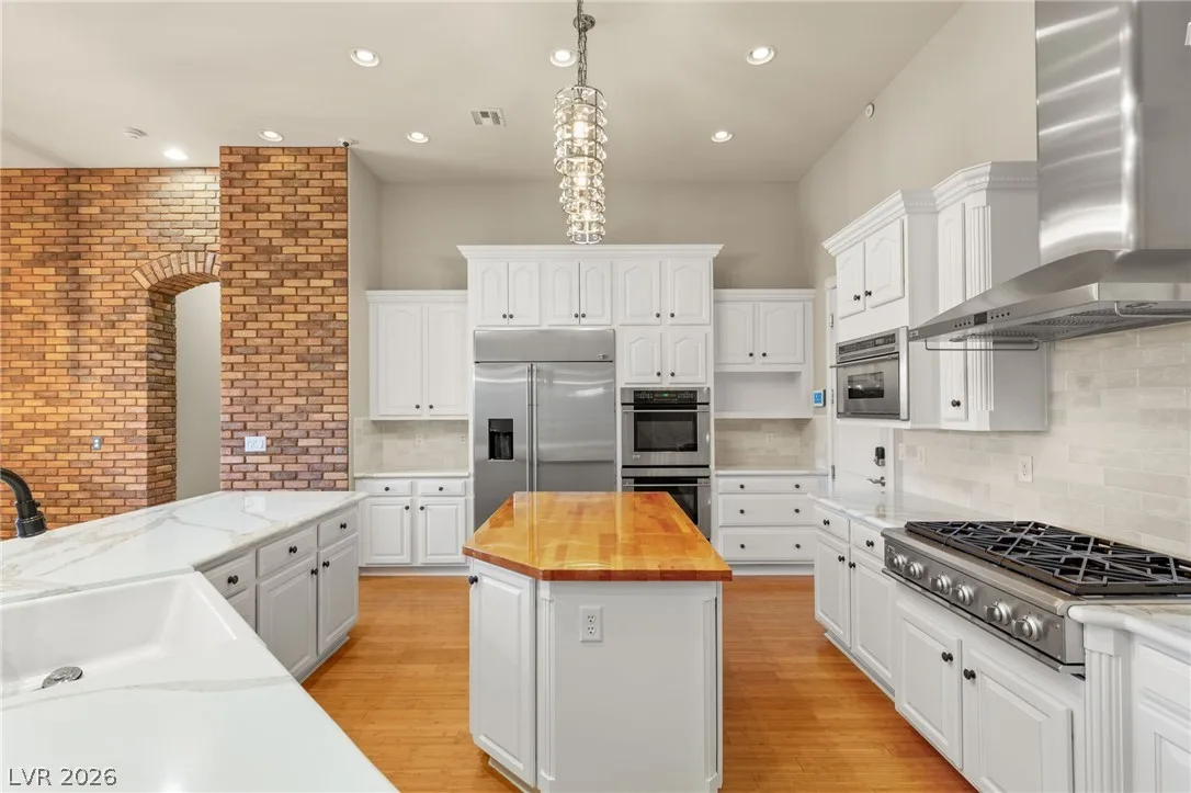 1812 Sydney Leigh Lane — photo 5