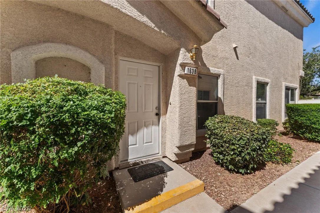 1630 Clint Canyon Drive — photo 2