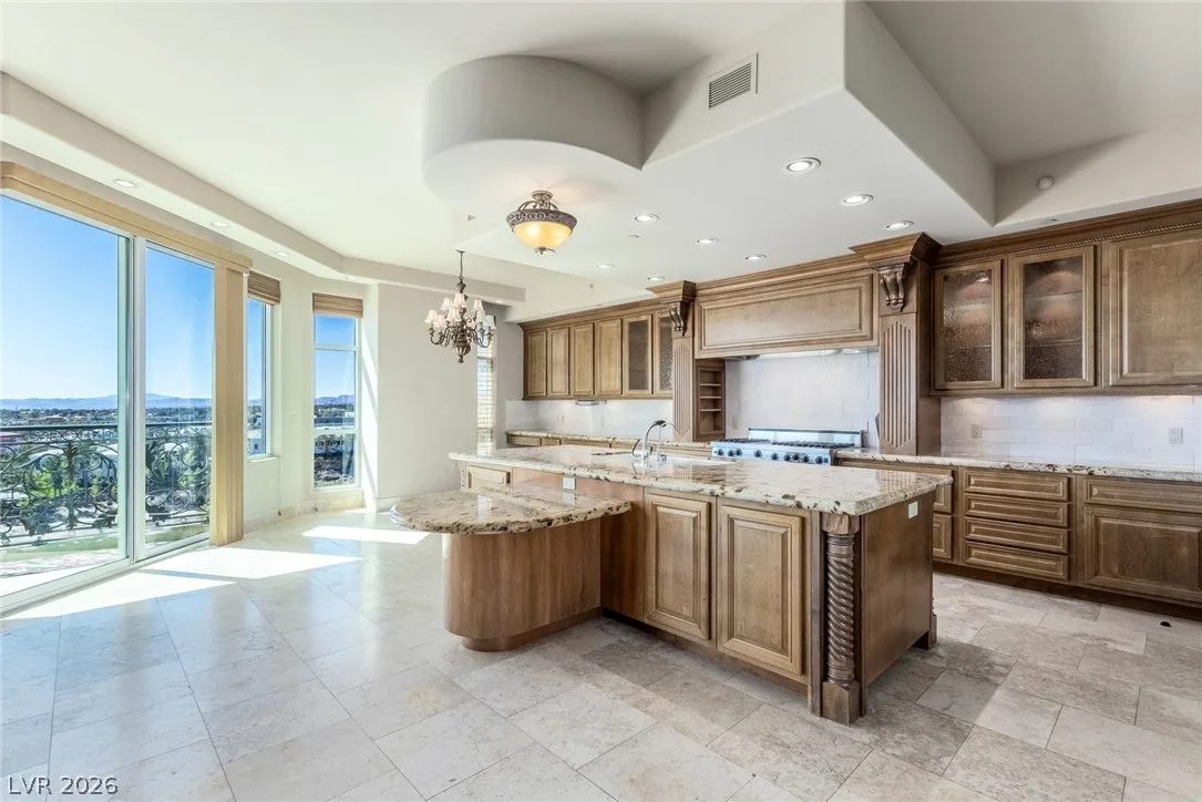 9103 ALTA Drive 703 — photo 5