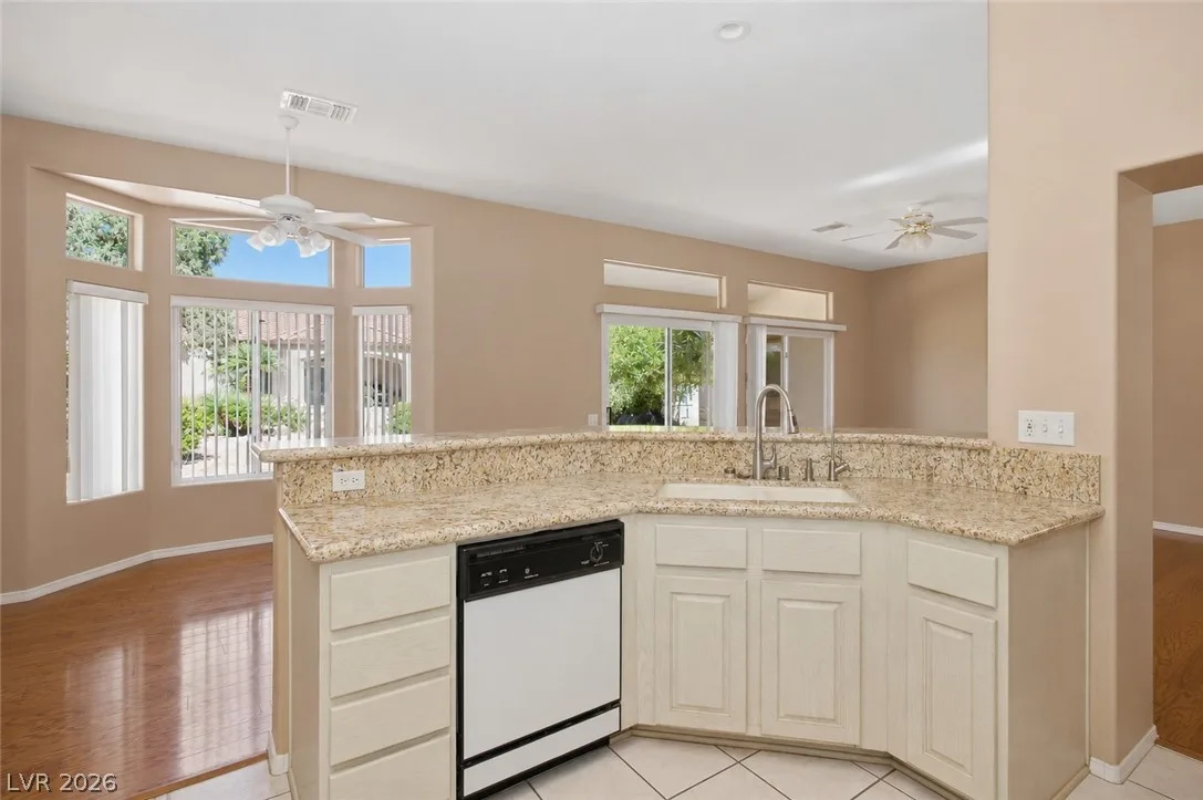 3021 Darby Falls Drive — photo 2