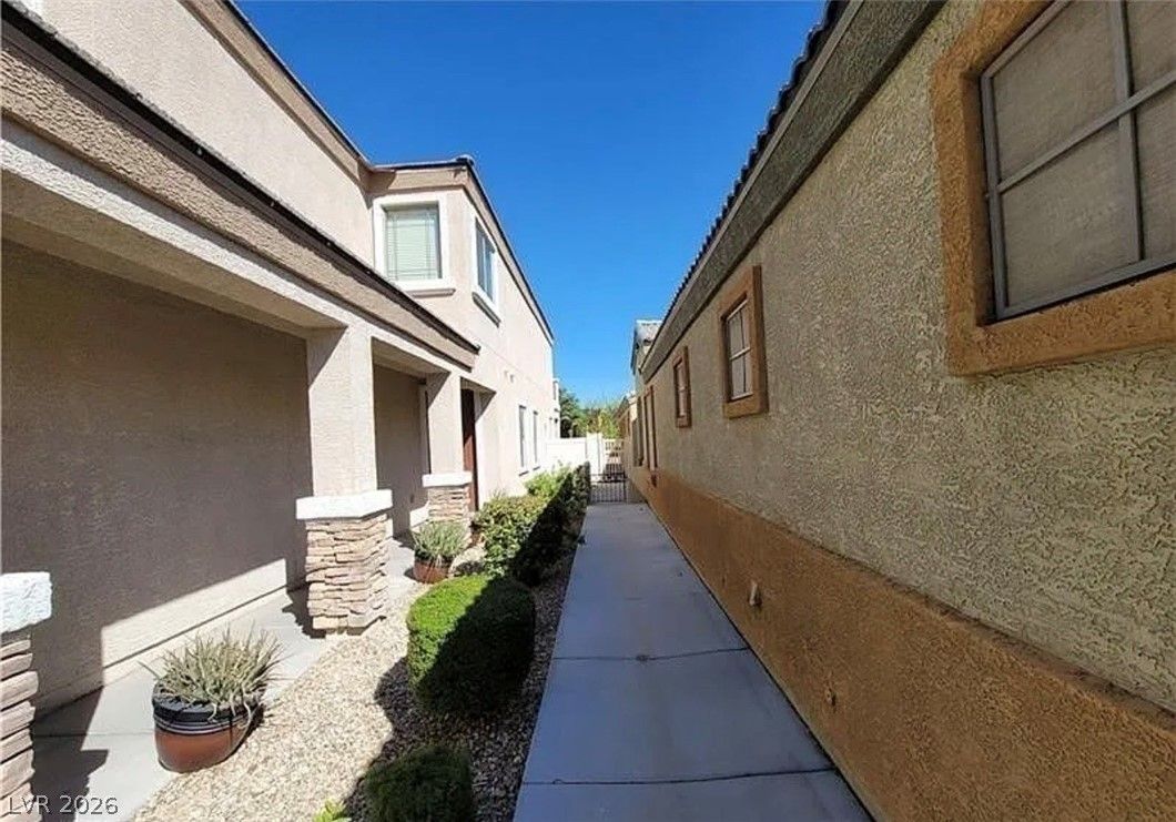 3656 Bella Legato Avenue — photo 2